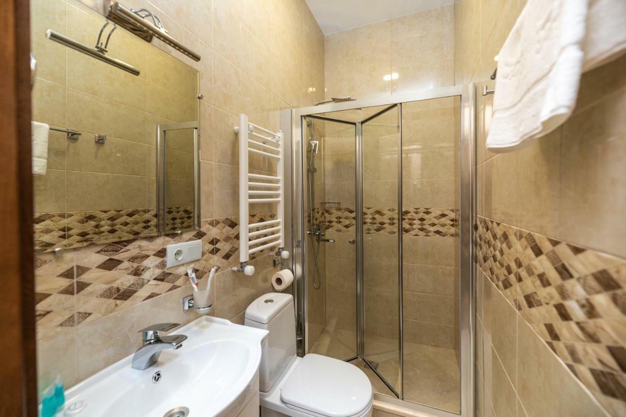 Ornament Hotel Tbilisi Bagian luar foto